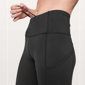 Fast and Free 7/8 Tights in Black
